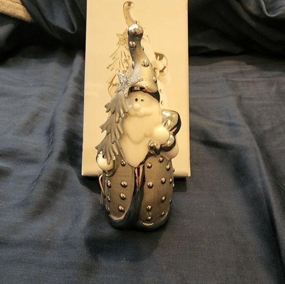 Pier 1 Santa Figure - Picture 4 of 4